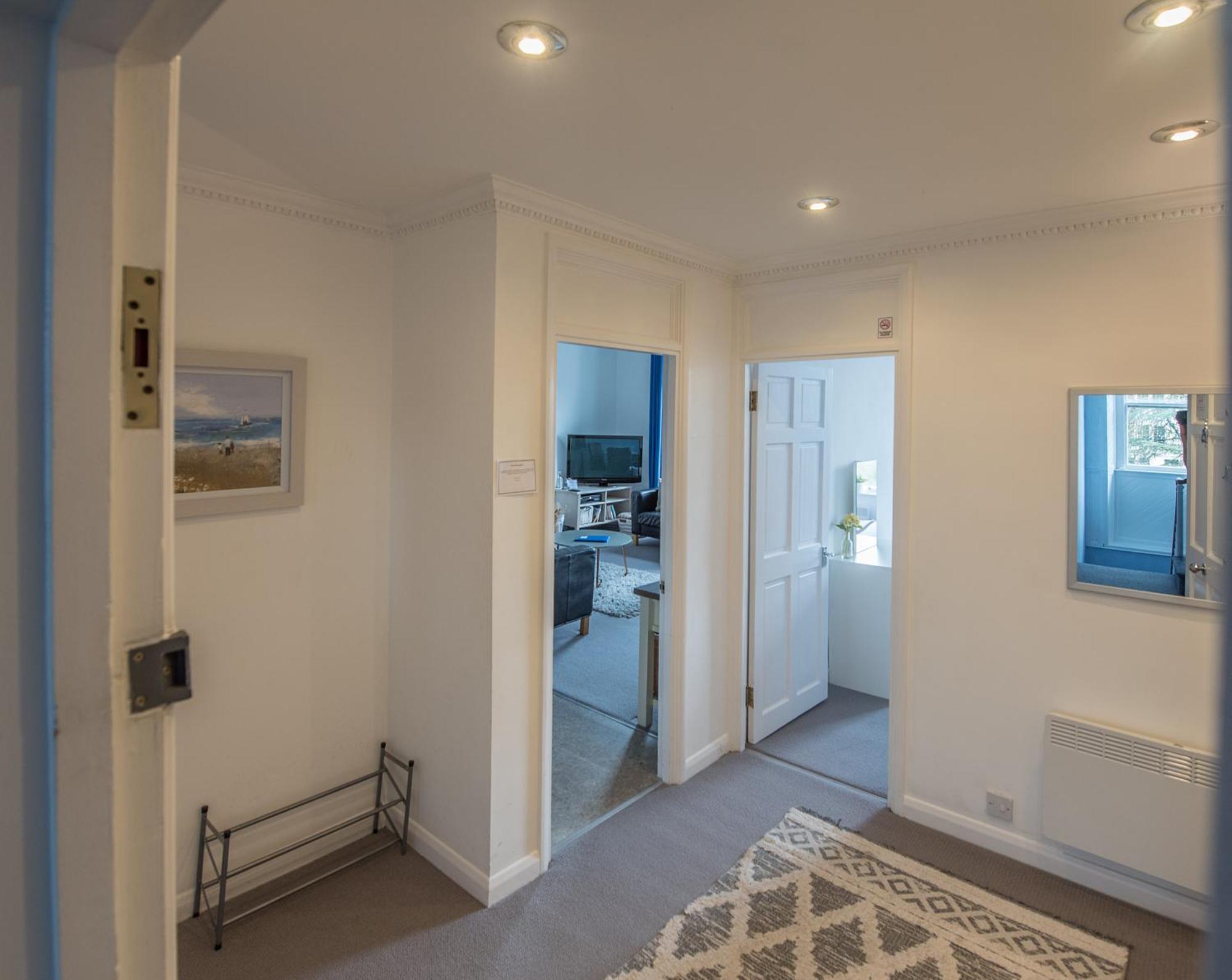 Grosvenor Pad - Lovely 2-Bed Flat - Free On Street Parking Бат Экстерьер фото