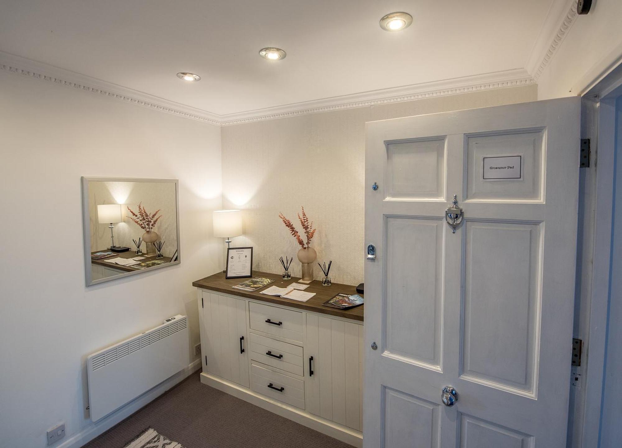 Grosvenor Pad - Lovely 2-Bed Flat - Free On Street Parking Бат Экстерьер фото